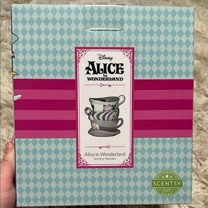 Disney Alice in Wonderland Scentsy Warmer